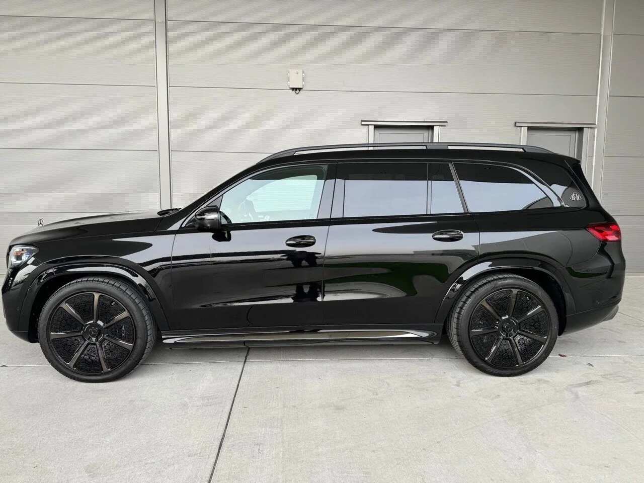 Mercedes-Benz Mercedes-Maybach GLS 600 4MATIC (II Рестайлинг)