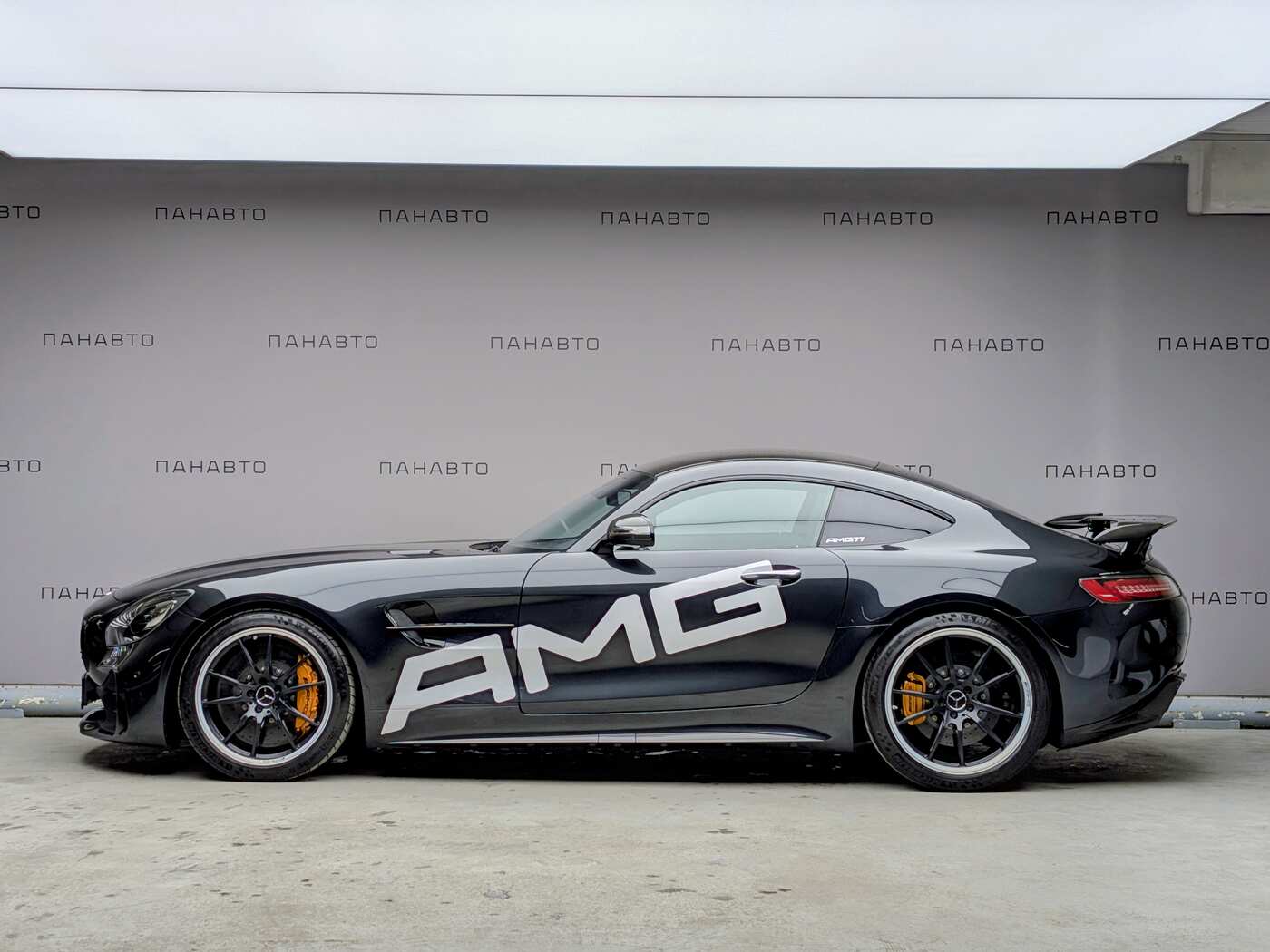 Mercedes-Benz Mercedes-AMG GT R
