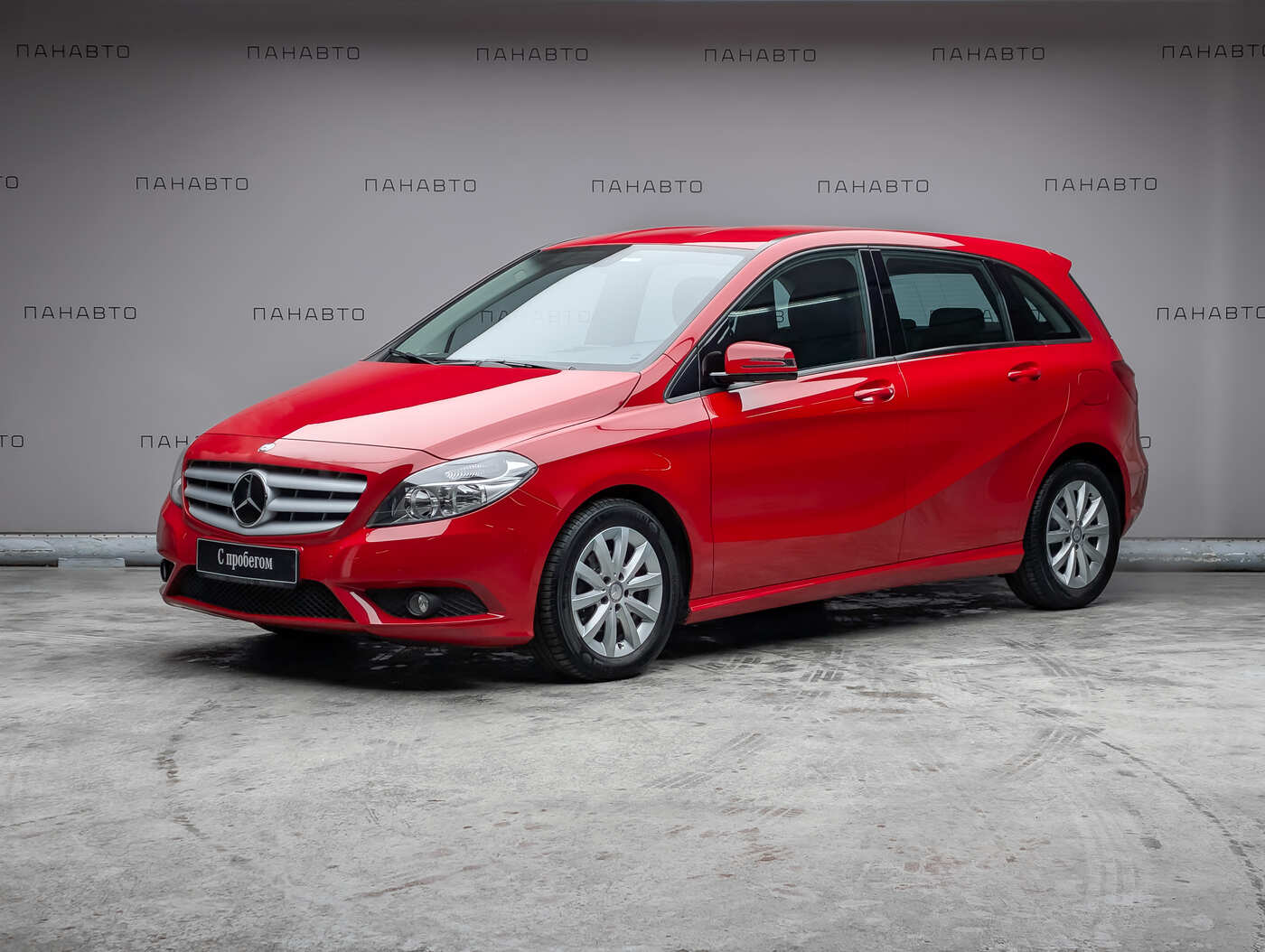 Mercedes-Benz B 180