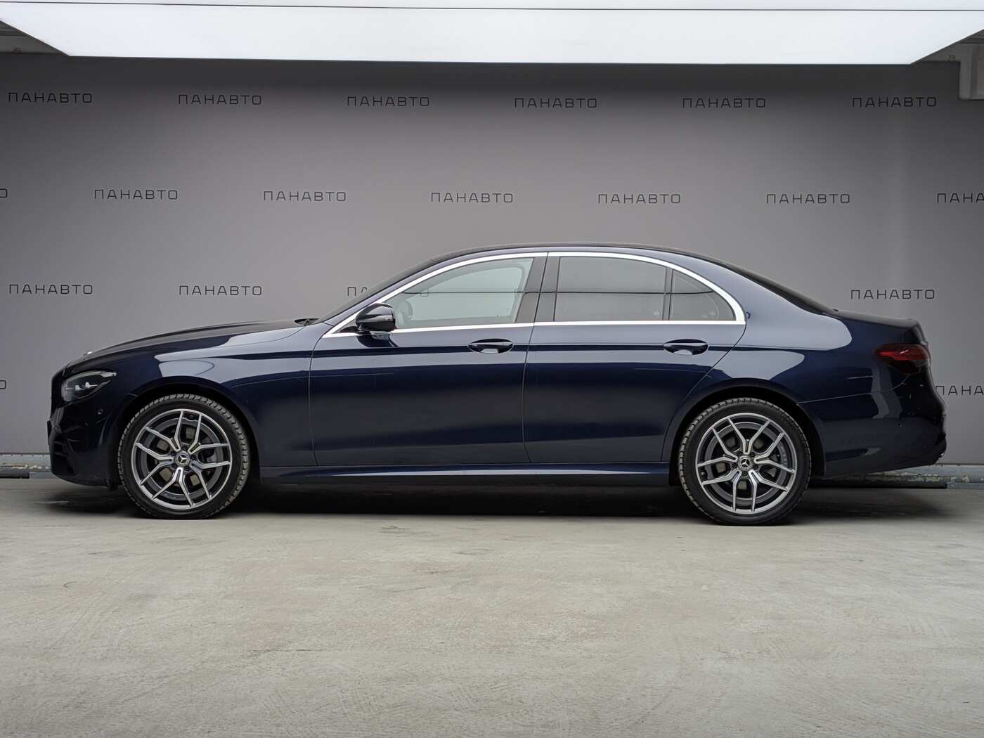 Mercedes-Benz E 200 4MATIC Exclusive
