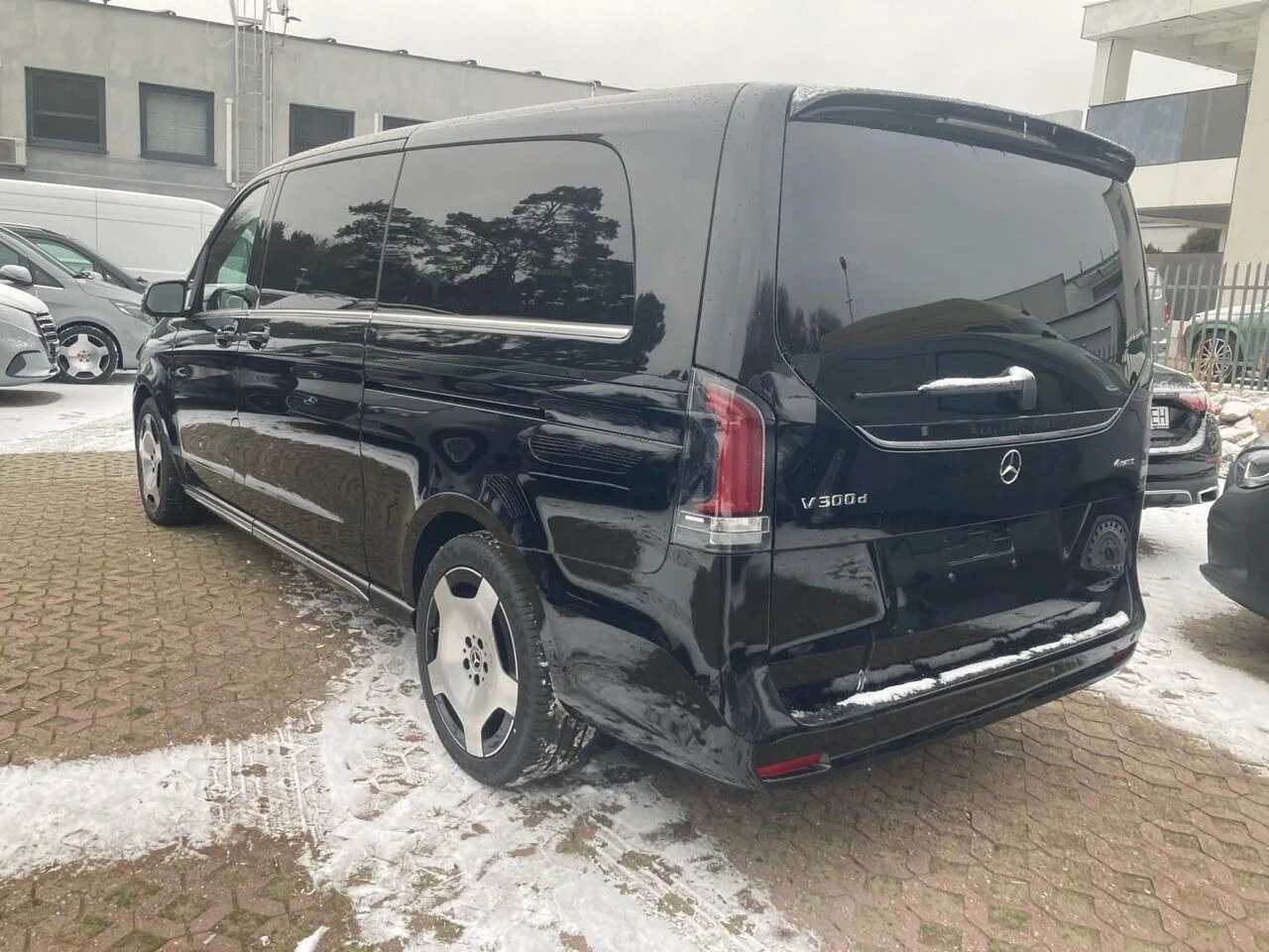 Mercedes-Benz V 300 d EL 4MATIC Facelift (III Рестайлинг 2)