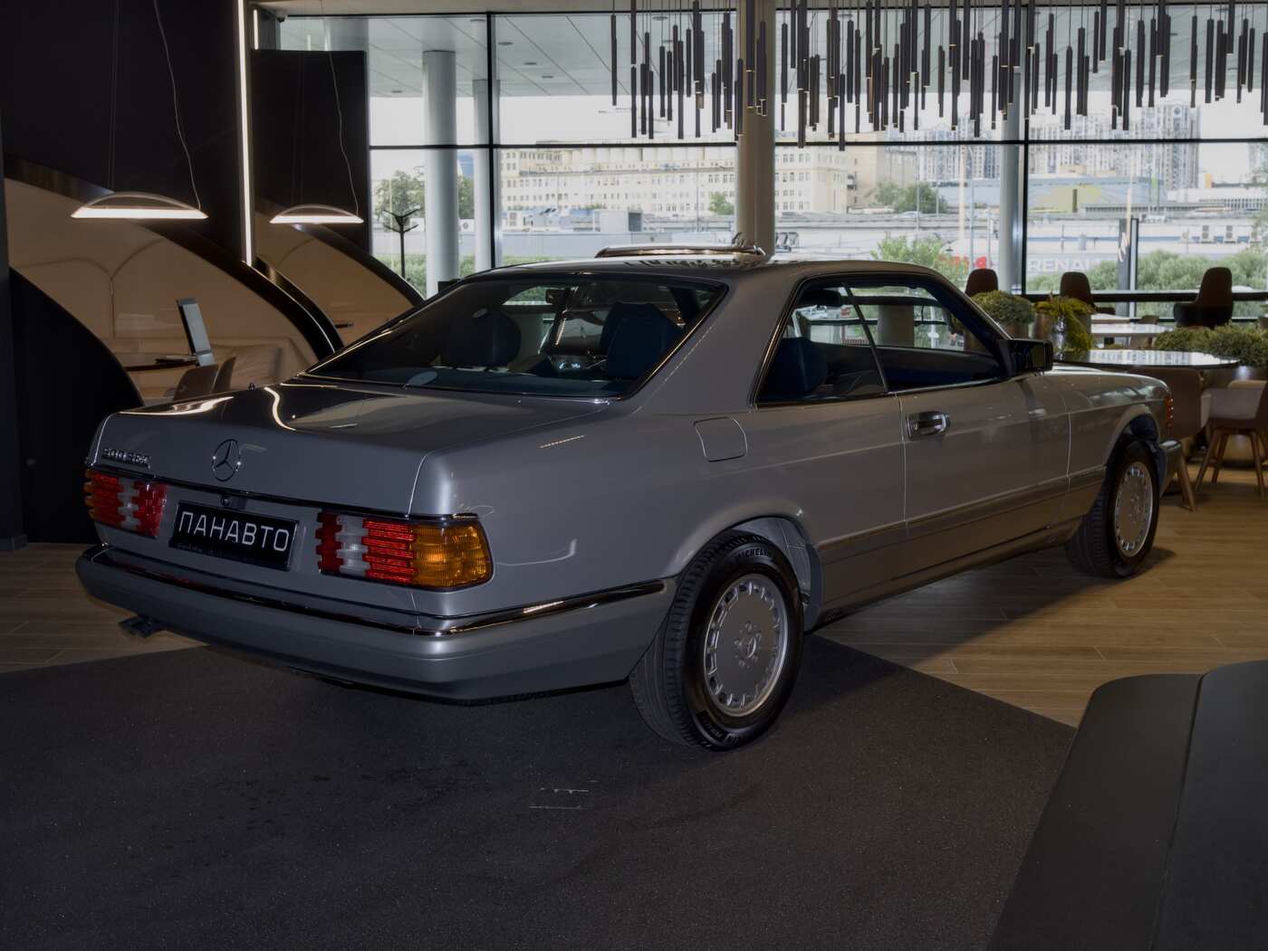 Mercedes-Benz 500 SEC
