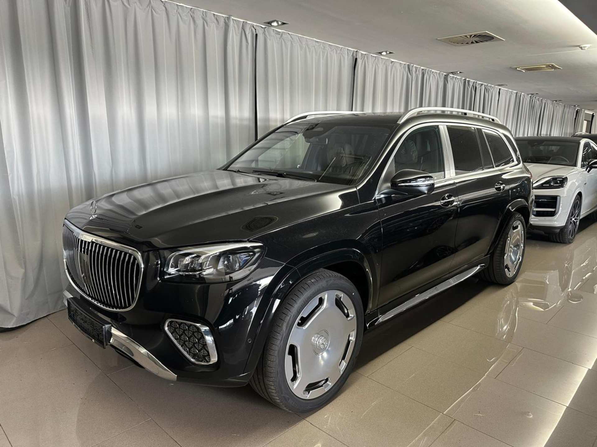 Mercedes-Benz Mercedes-Maybach GLS 600 4MATIC (II Рестайлинг)